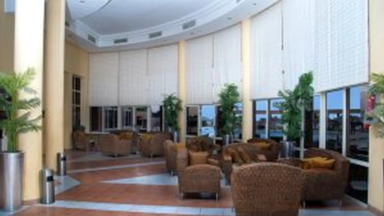 الفندق رومانس & أكوا بارك - العين السخنة